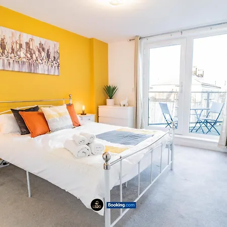 Spacious 2 Bedroom Apt By Ls2G Short Lets & Serviced Accommodation Greater London With Free Wifi Exterior photo